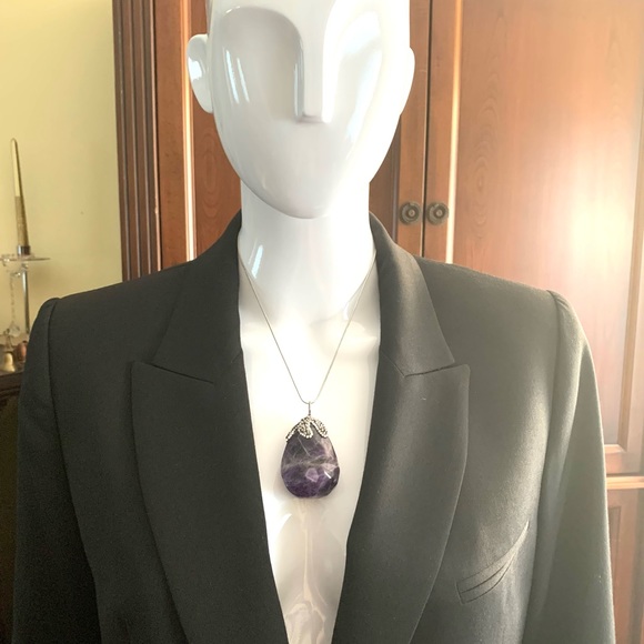 Gorgeous large size purple color natural amethyst stone pendant necklace & chain - Picture 5 of 6